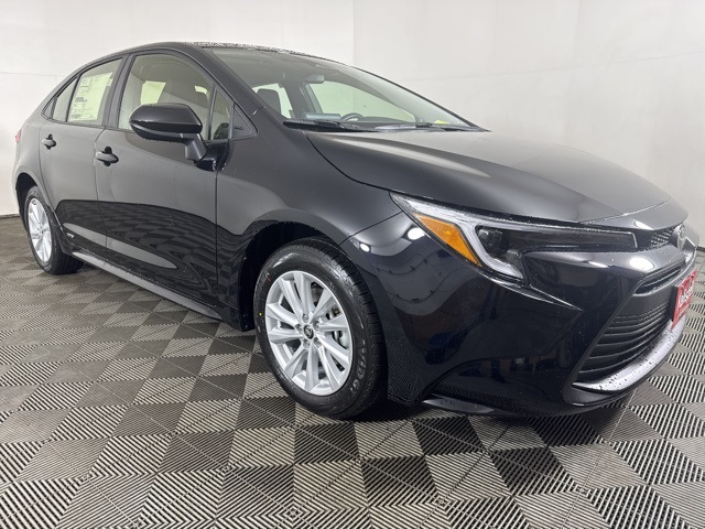 2026 Toyota Corolla LE's photo