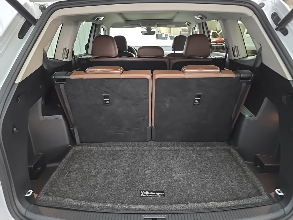 2022 Volkswagen Atlas SEL photo 12