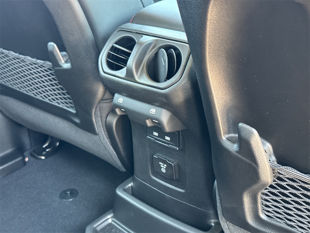 2025 Jeep Wrangler Rubicon photo 16