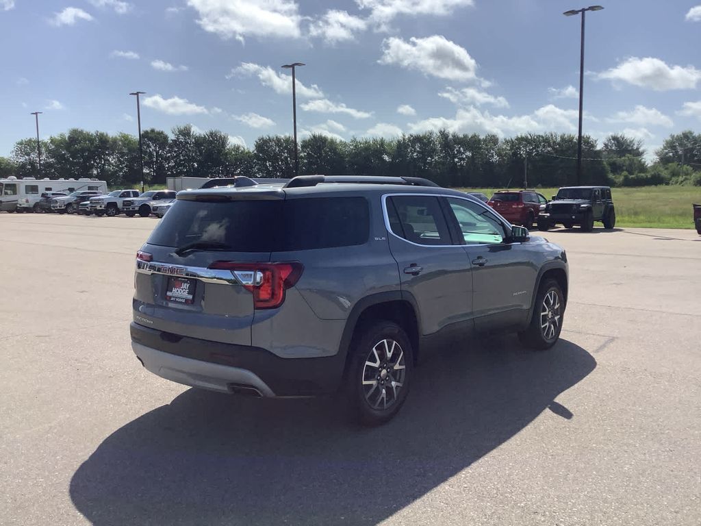 2022 Gmc Acadia SLE photo 6