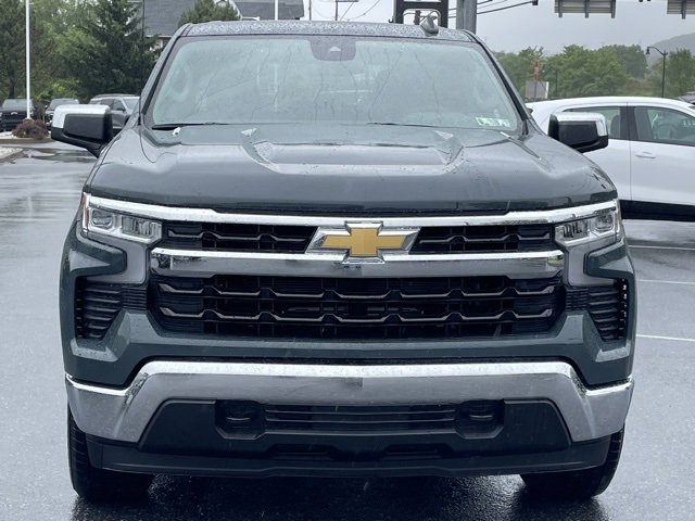 2025 Chevrolet Silverado 1500 LT photo 2