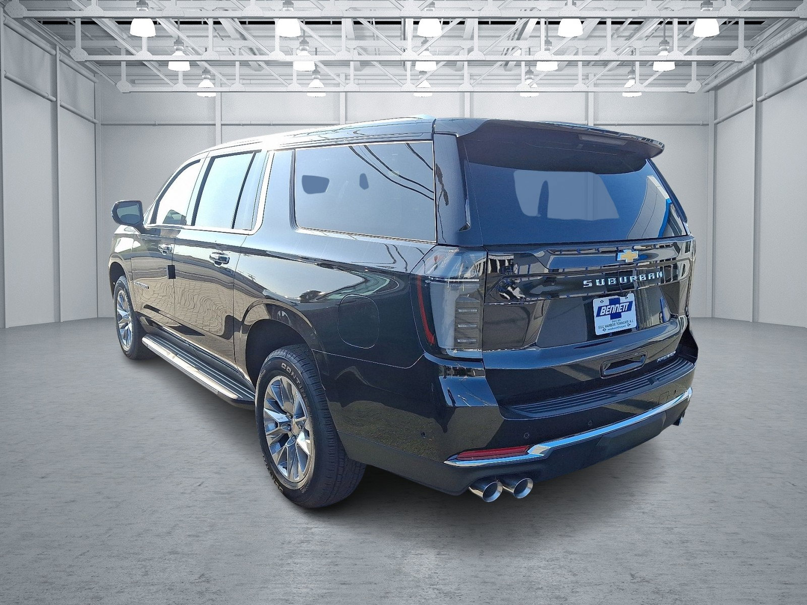 2025 Chevrolet Suburban Premier photo 3