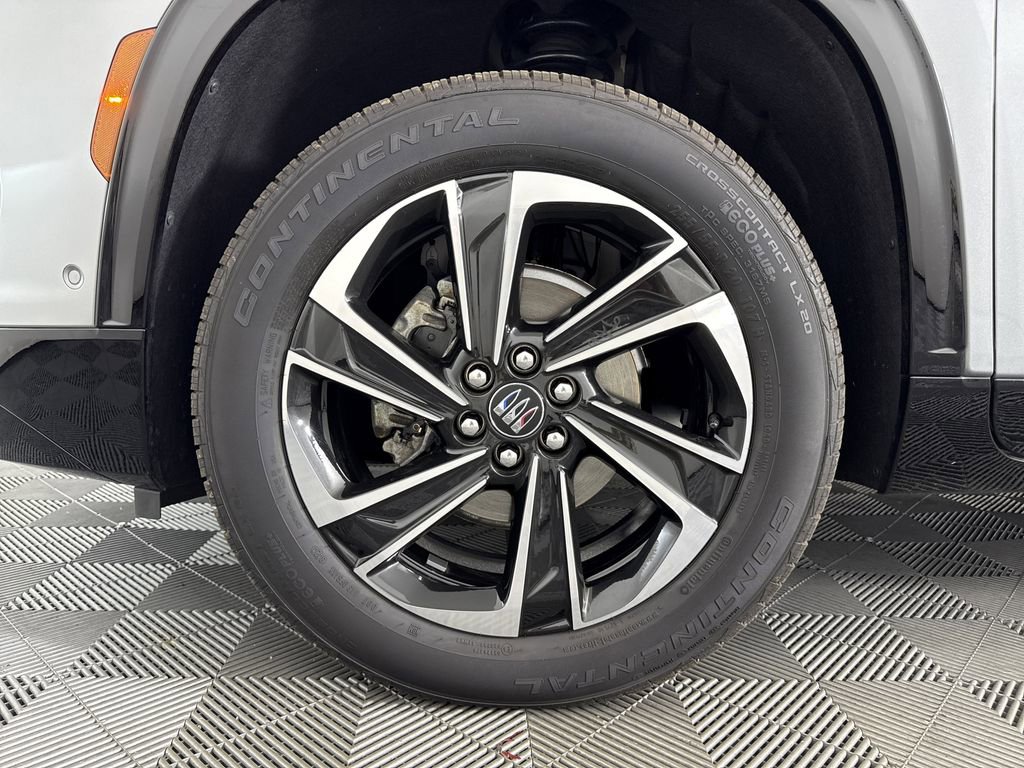 2025 Buick Enclave Sport Touring photo 9