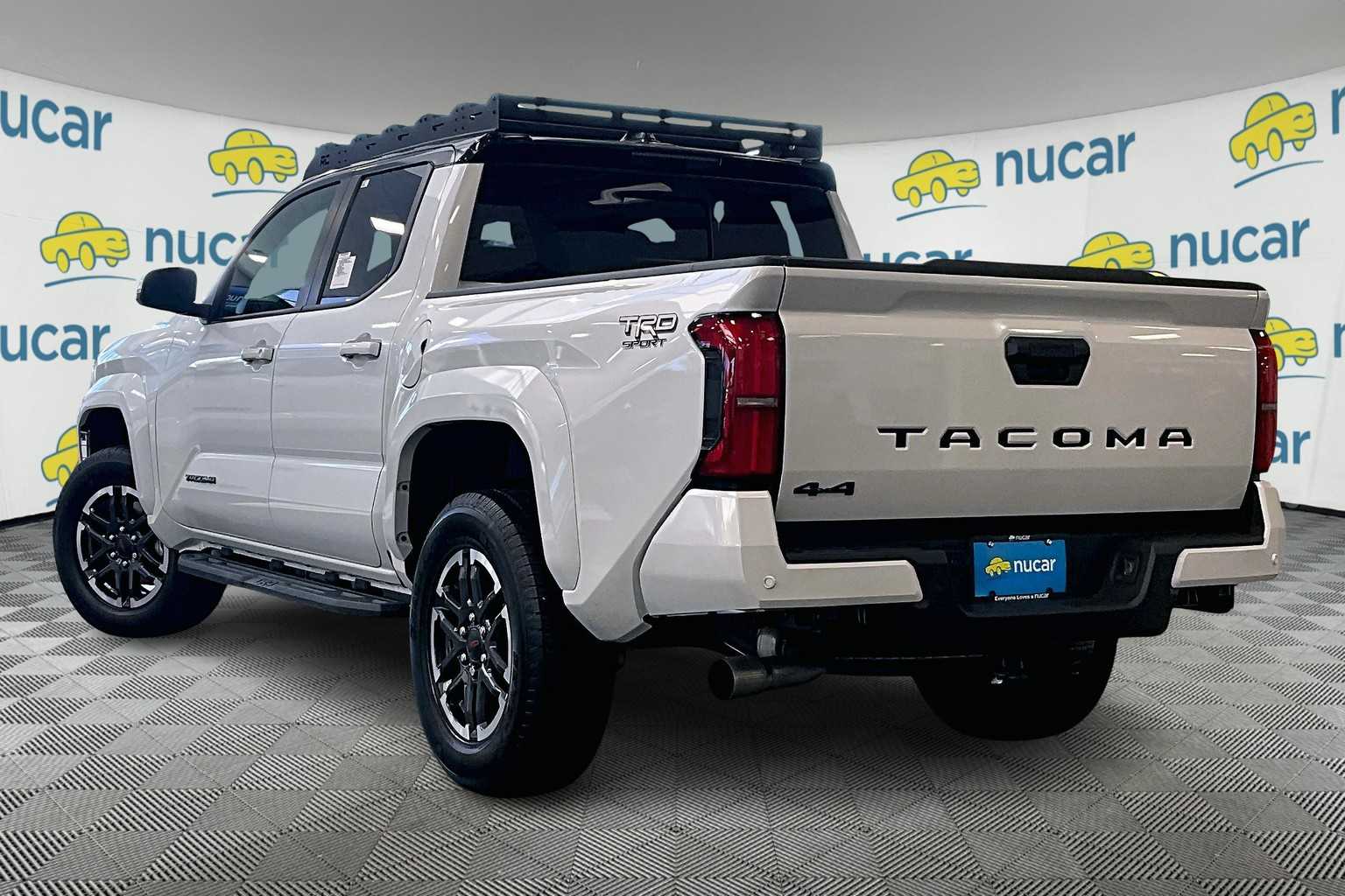 2025 Toyota Tacoma TRD Sport 4x4 Double Cab photo 4