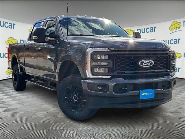 2026 Ford F-250 Super Duty XL's photo