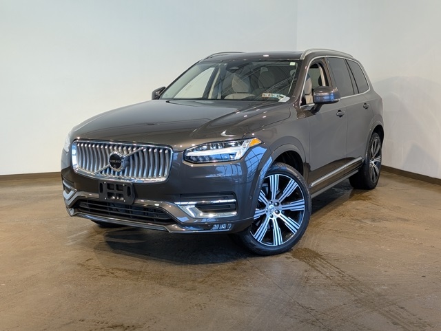 2024 Volvo XC90 Plus's photo