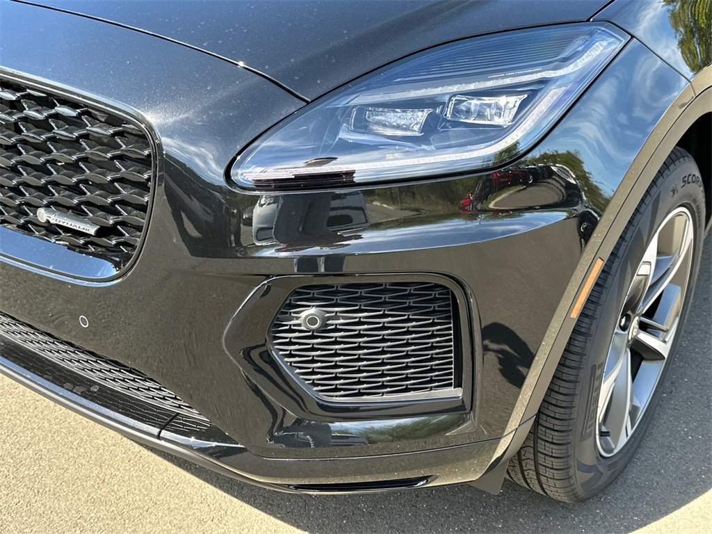 2024 Jaguar E-PACE R-Dynamic SE photo 7