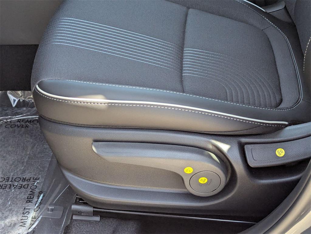 2025 Hyundai Venue Limited photo 16