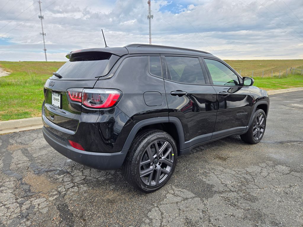 2026 Jeep Compass Limited Altitude photo 2