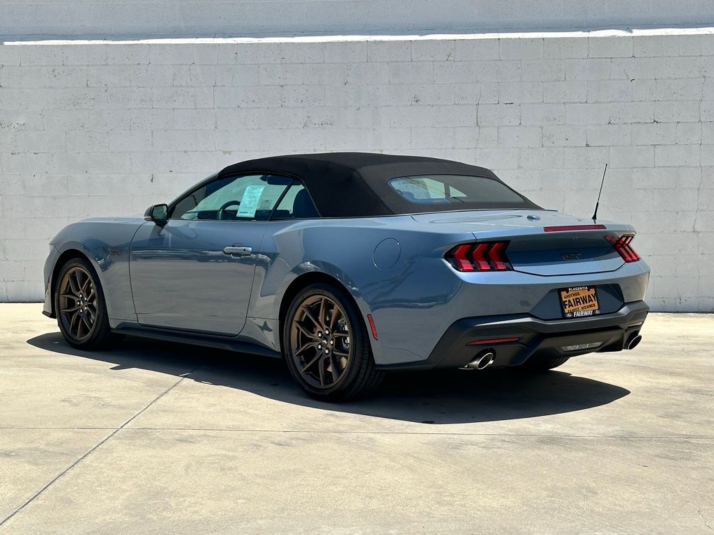 2025 Ford Mustang GT Premium Convertible photo 4