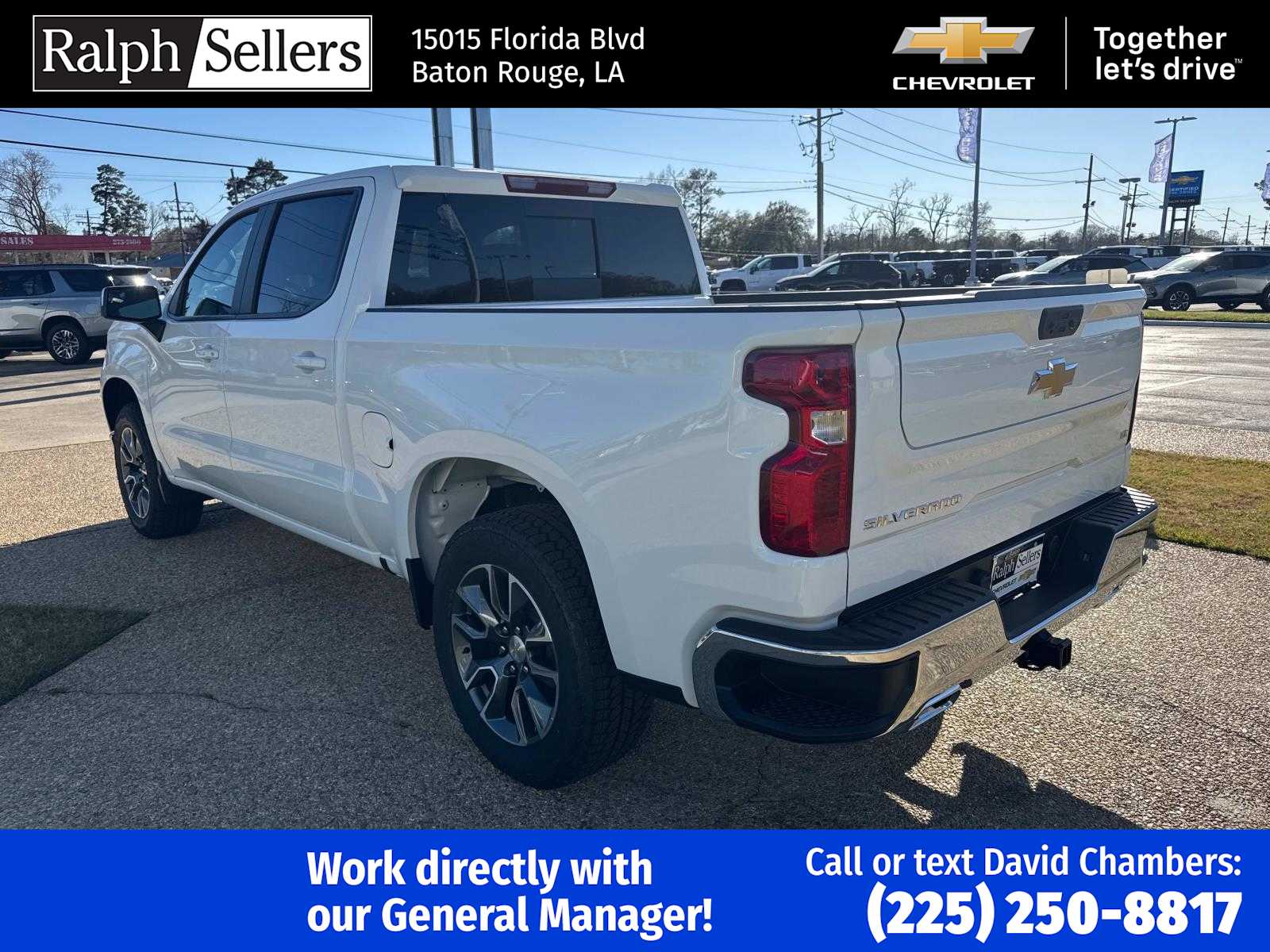 2025 Chevrolet Silverado 1500 LT photo 4