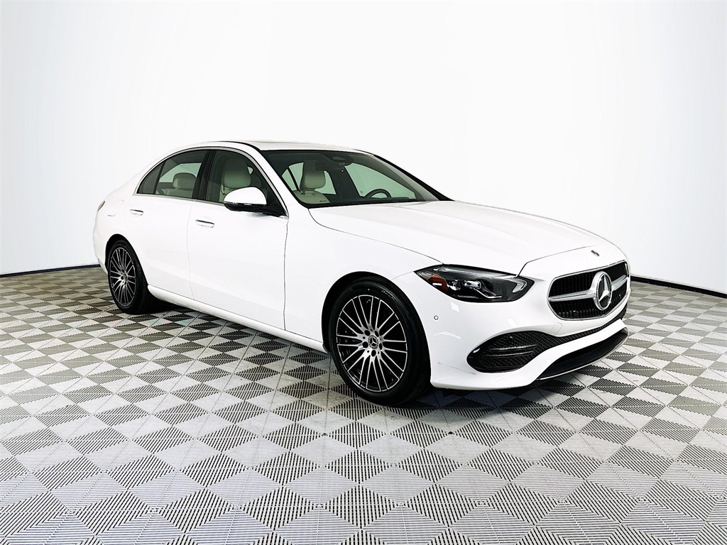 2025 Mercedes-Benz C-Class Sedan C 300's photo