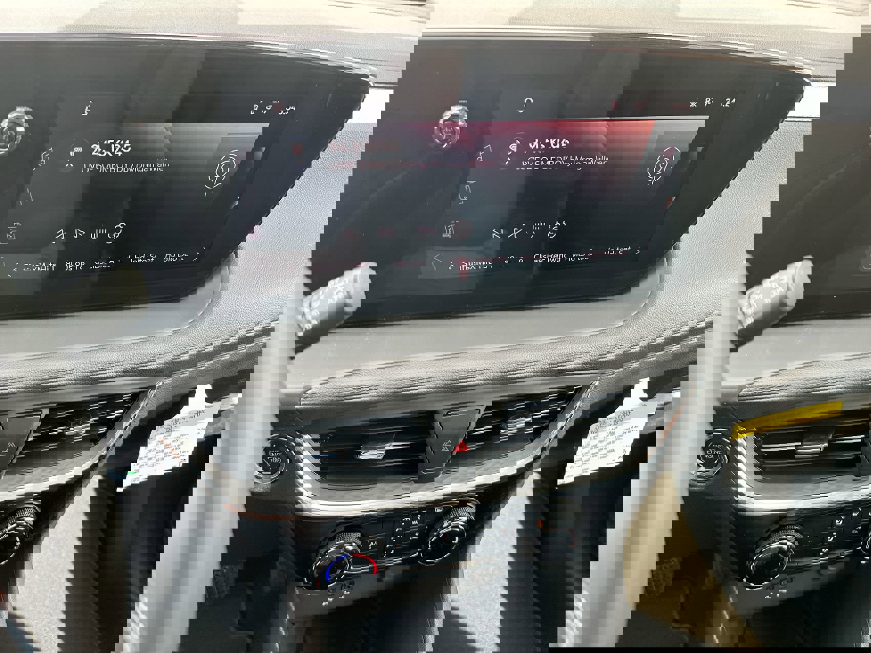 2025 Buick Encore GX Sport Touring photo 12