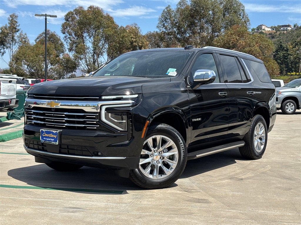 2025 Chevrolet Tahoe Premier photo 2