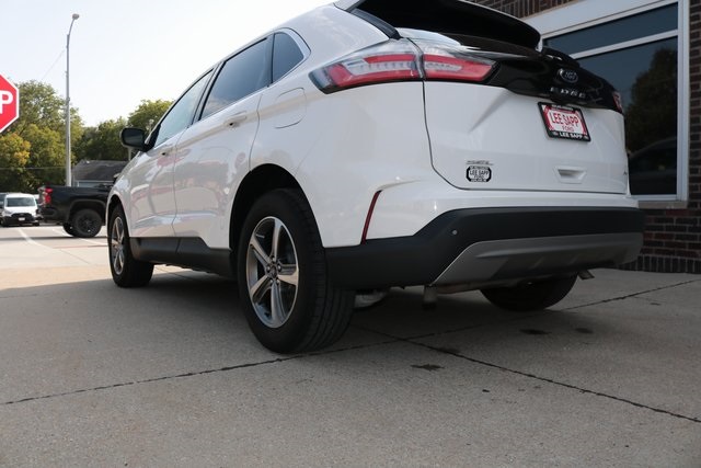 2022 Ford Edge SEL photo 17