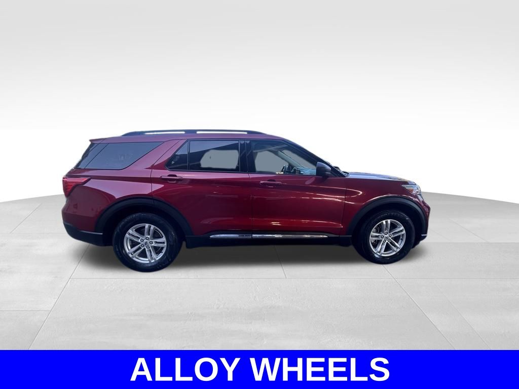 2020 Ford Explorer XLT photo 3