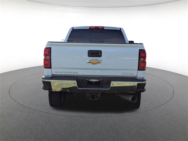 2018 Chevrolet Silverado 2500HD LTZ photo 4