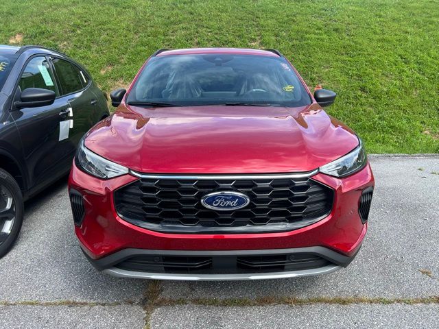 2025 Ford Escape ST-Line photo 4