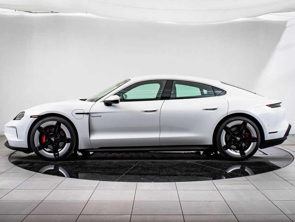 2025 Porsche Taycan 4S photo 2