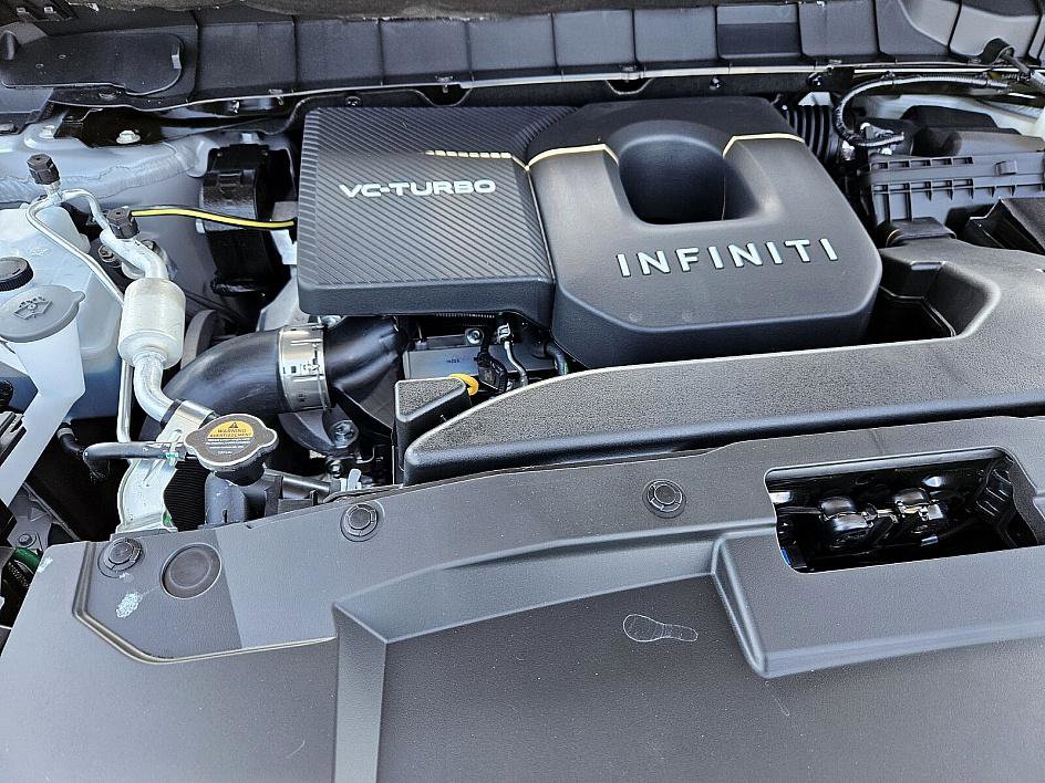 2026 Infiniti QX60 Luxe photo 15