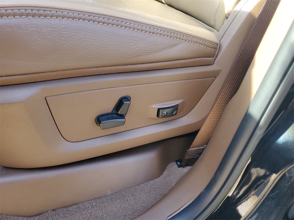2024 Ram 3500 Laramie Longhorn photo 13