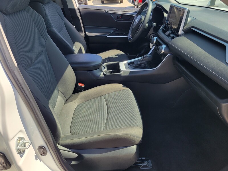 2023 Toyota RAV4 LE photo 13