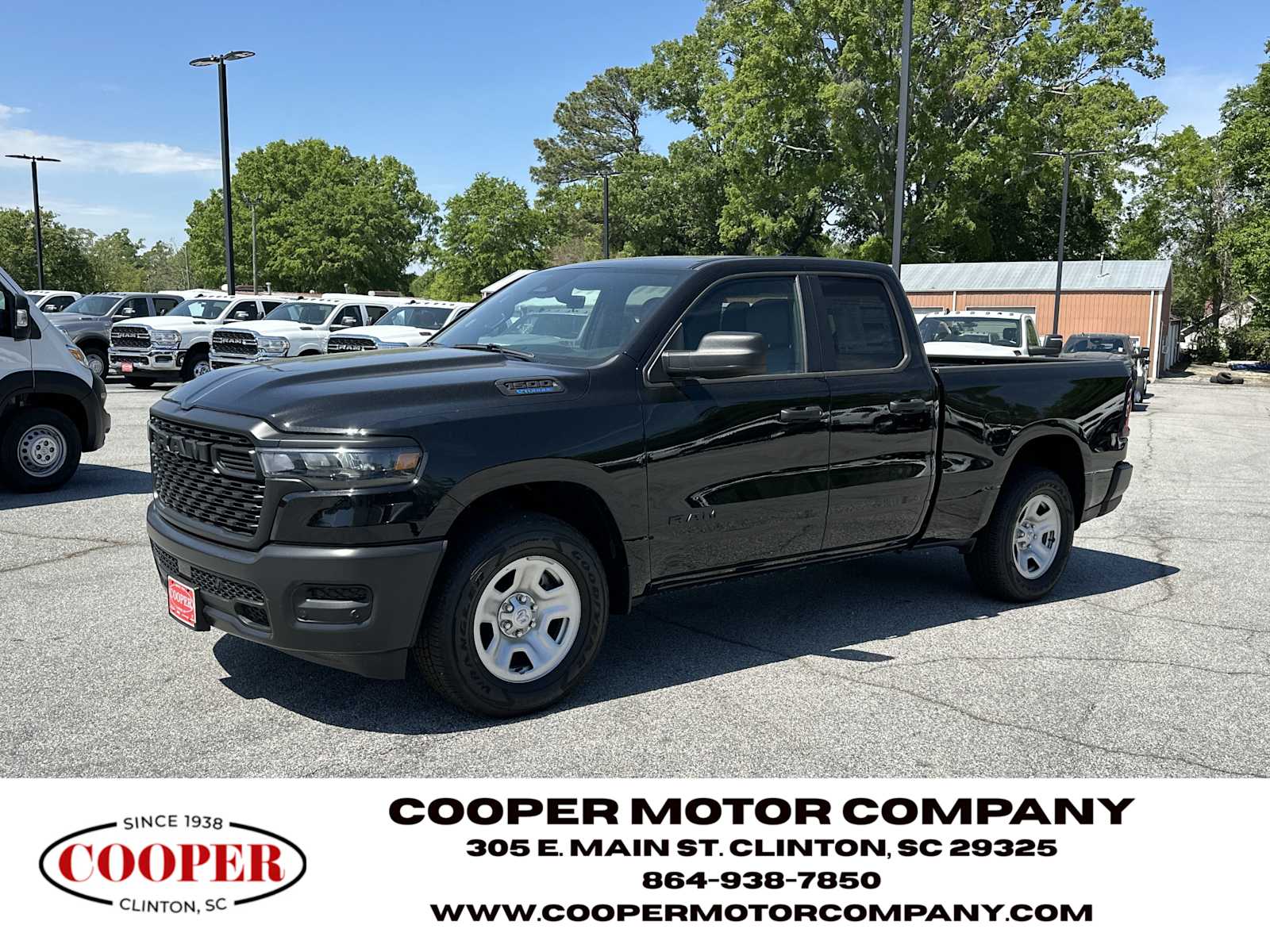 2025 Ram 1500 Tradesman photo 3