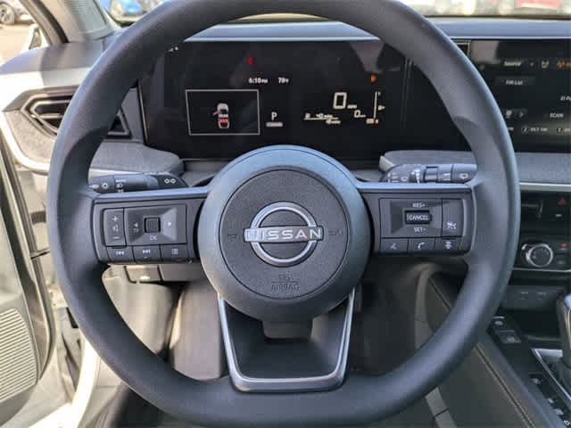 2025 Nissan Kicks SV photo 16