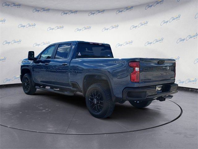 2026 Chevrolet Silverado 2500HD Custom photo 3