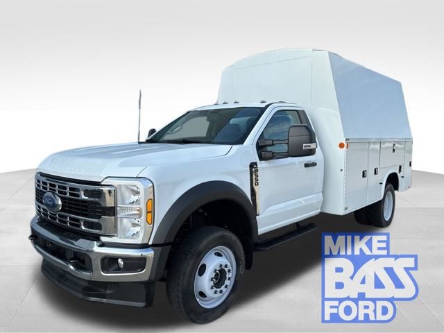 2024 Ford F-550 Super Duty Chassis Cab XL's photo
