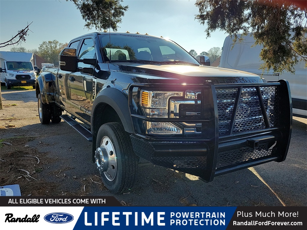 2022 Ford F-450 Super Duty XL's photo
