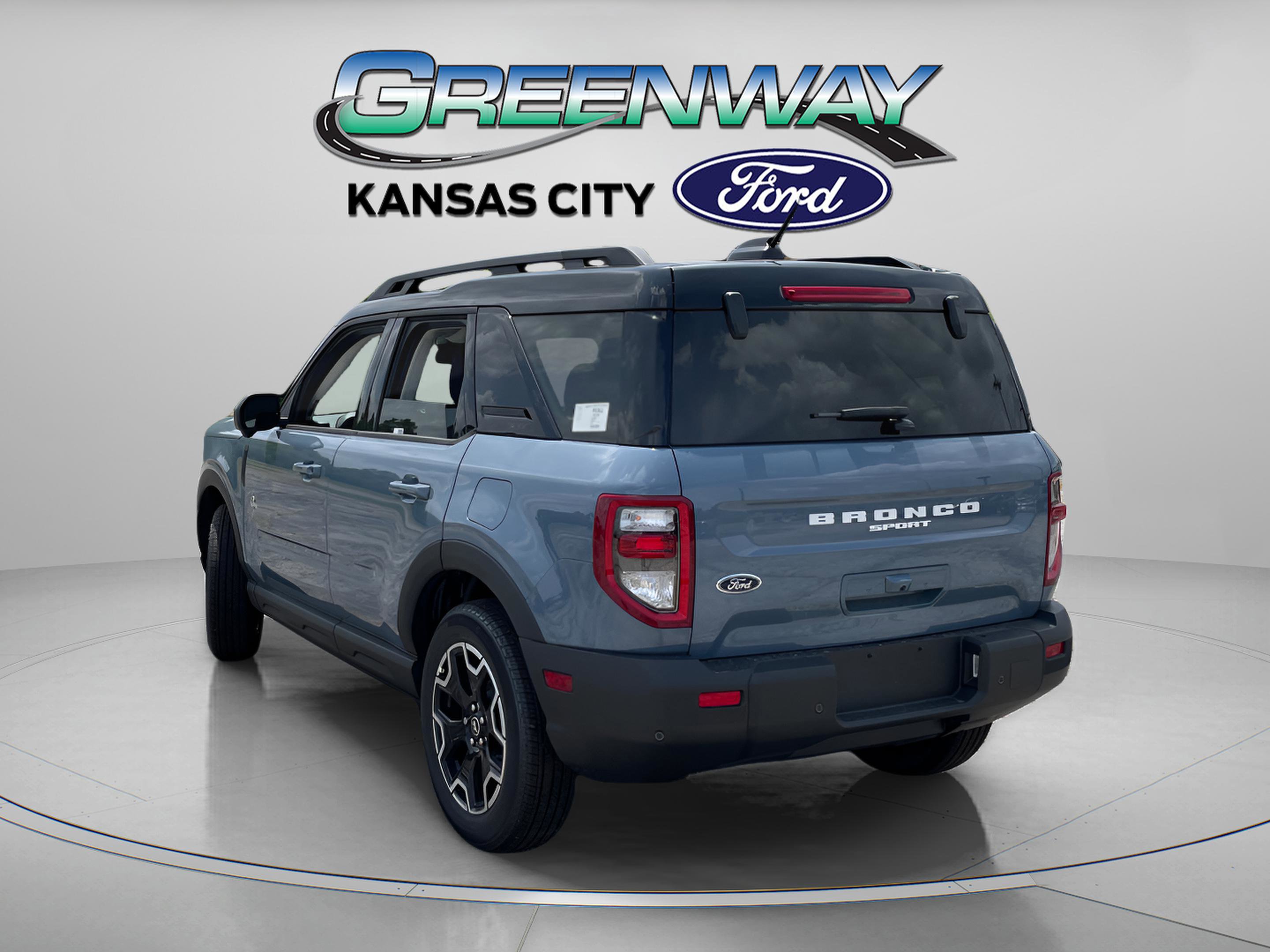 2025 Ford Bronco Sport Outer Banks photo 3