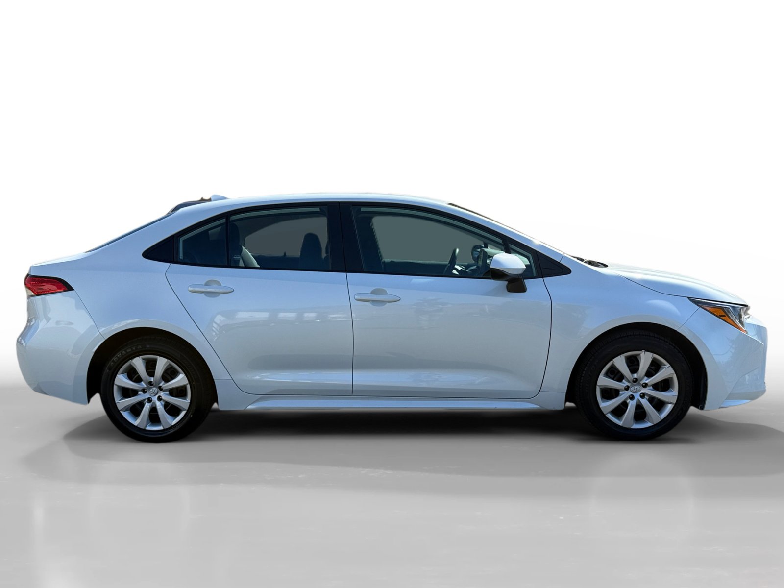 2024 Toyota Corolla LE photo 6