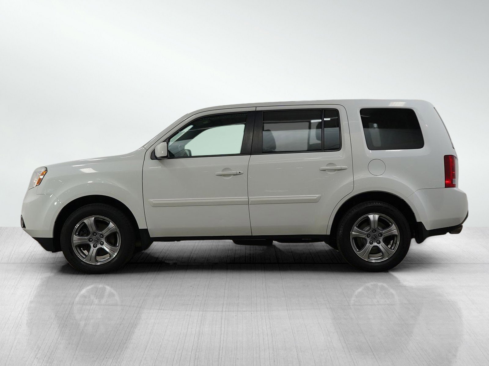Used 2015 Honda Pilot EX with VIN 5FNYF4H47FB064045 for sale in Bloomington, Minnesota