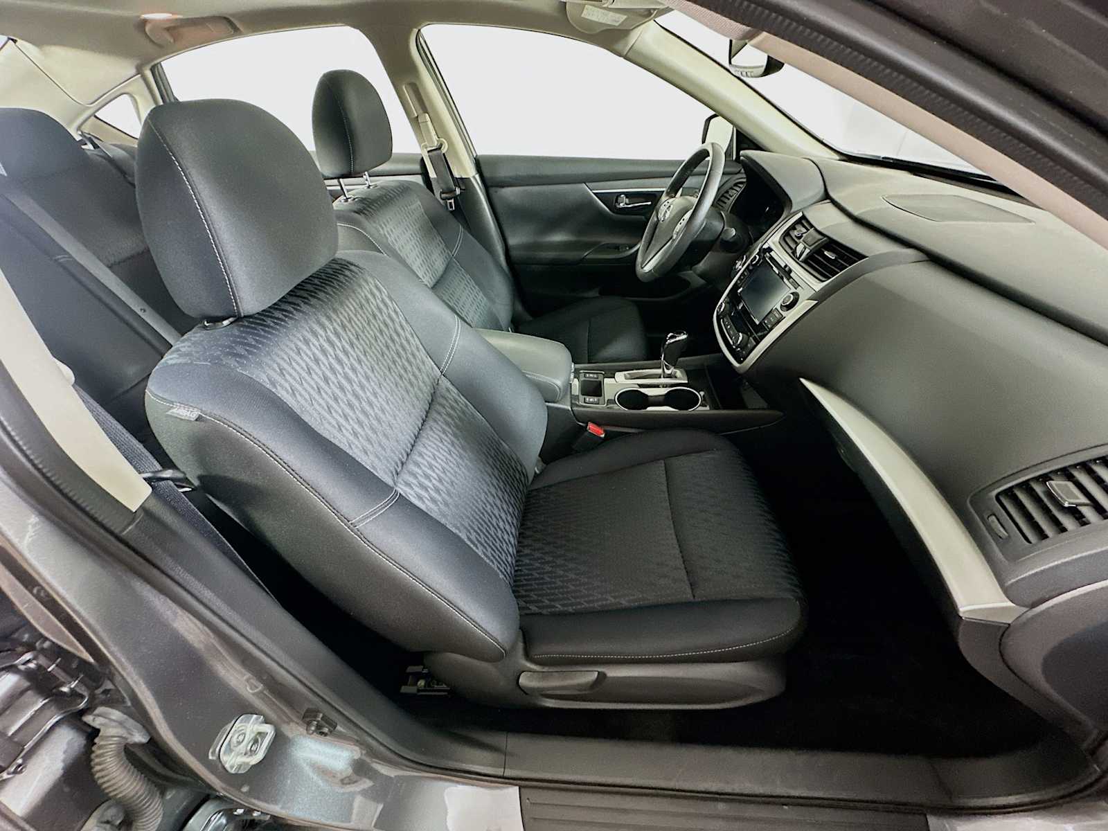 2018 Nissan Altima 2.5 SV photo 25
