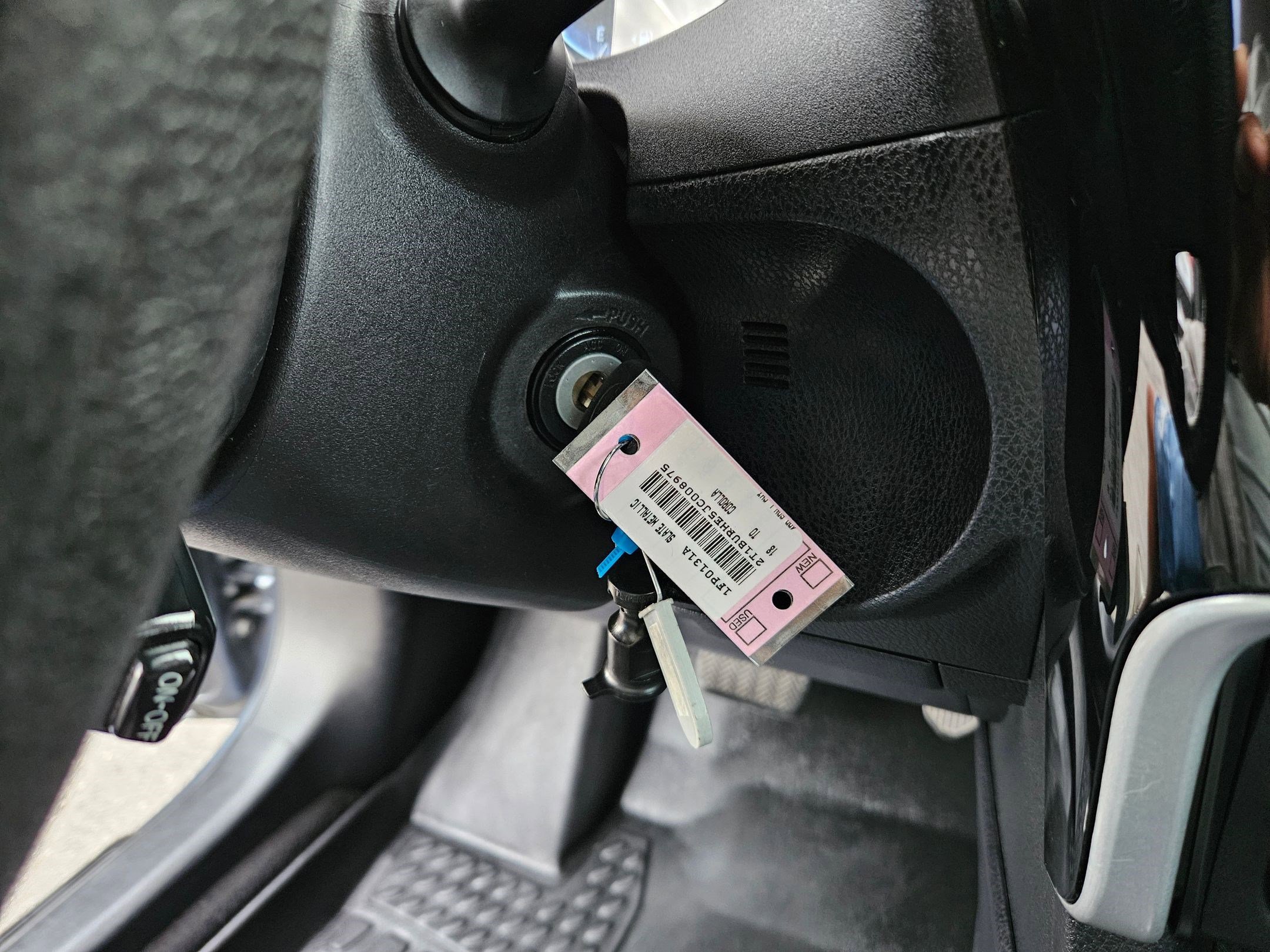 2018 Toyota Corolla L photo 17