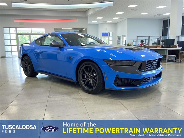 2025 Ford Mustang Dark Horse's photo