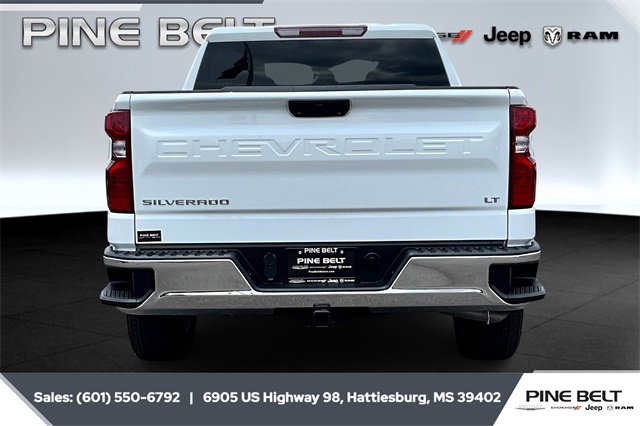 2024 Chevrolet Silverado 1500 LT photo 4