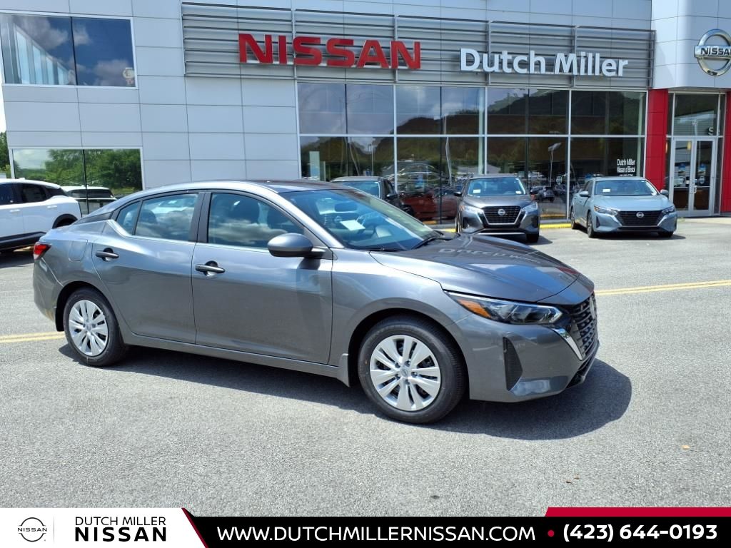 2025 Nissan Sentra S's photo