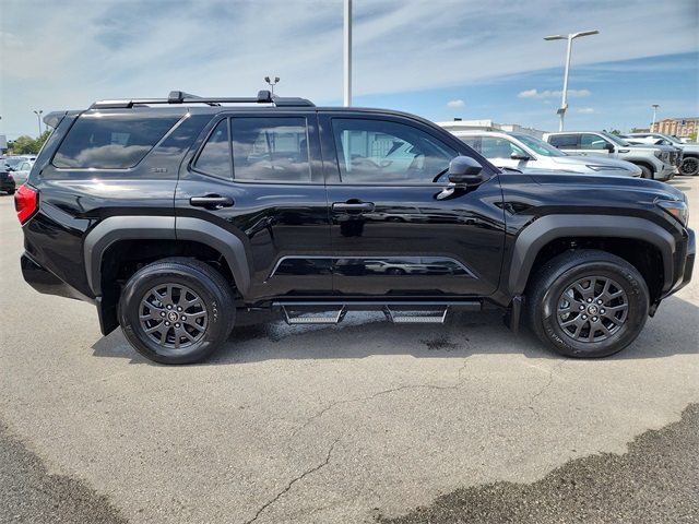 2025 Toyota 4Runner SR5 4WD photo 2