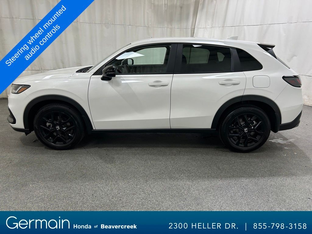 2025 Honda HR-V Sport photo 3