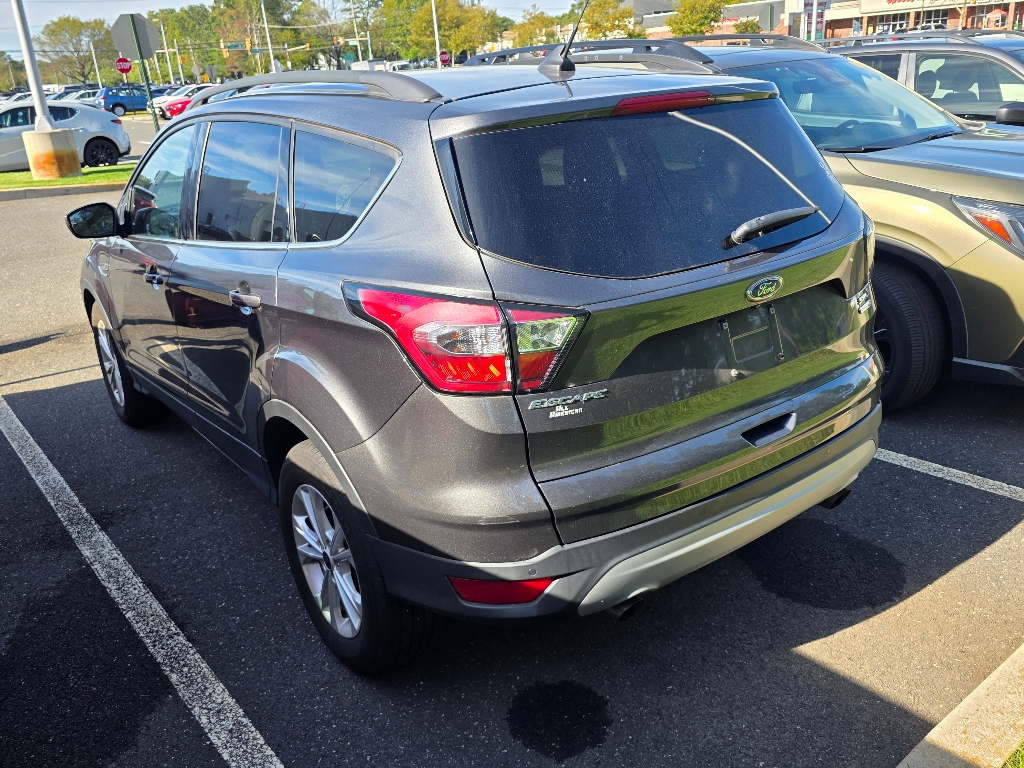 2018 Ford Escape SEL photo 4