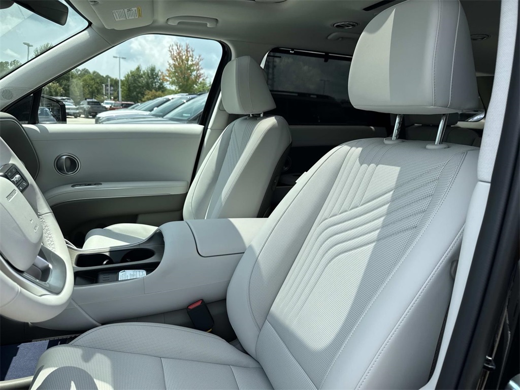 2026 Hyundai Palisade SEL photo 6