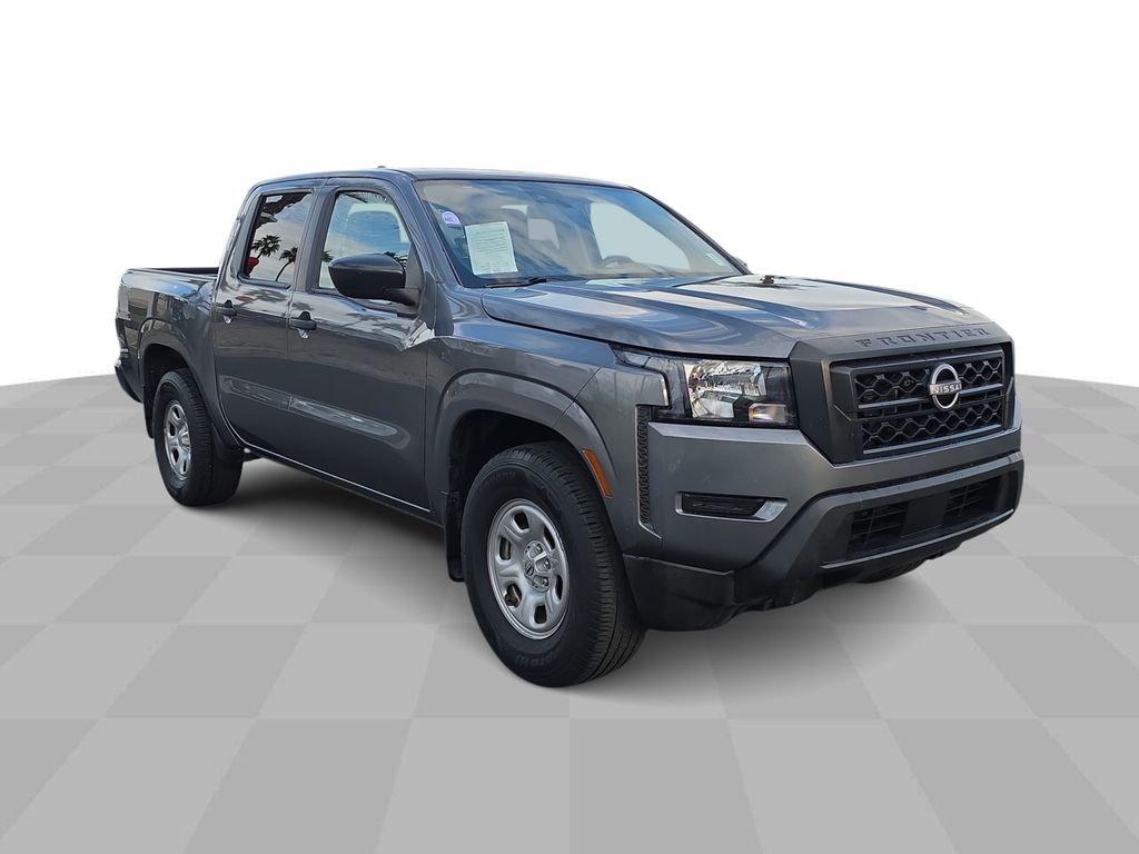 2022 Nissan Frontier Crew Cab S photo 2