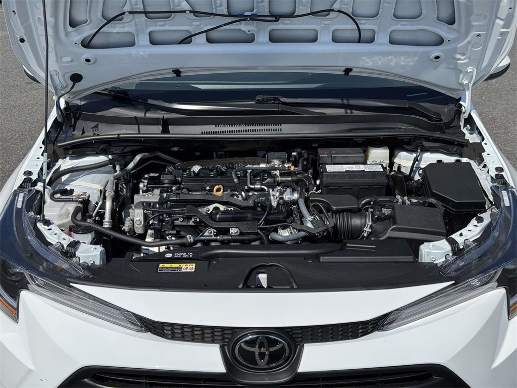 2025 Toyota Corolla LE photo 12