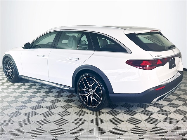 2026 Mercedes Benz E 4MATIC All-Terrain Wagon photo 5