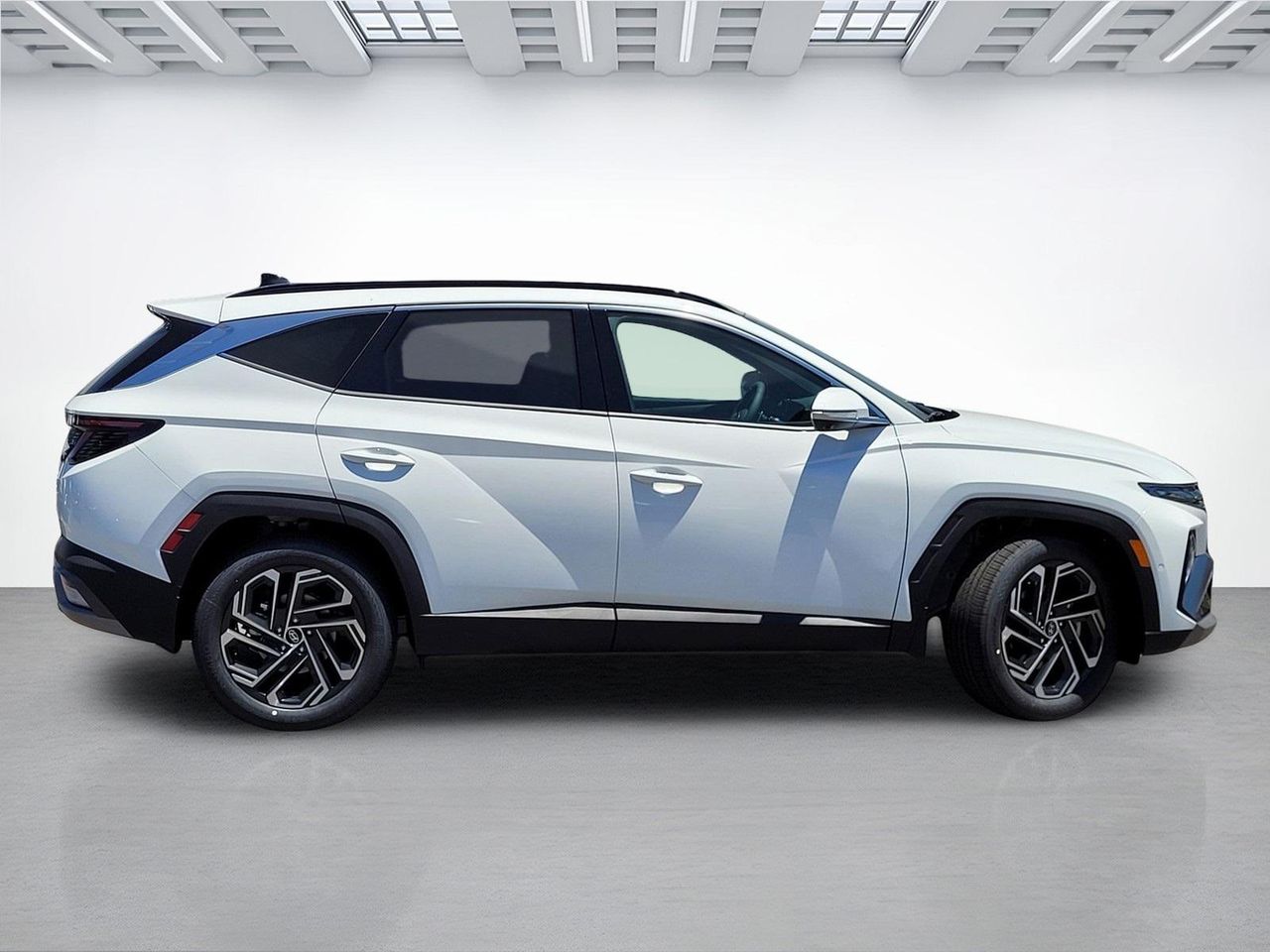 2025 Hyundai Tucson Limited photo 3