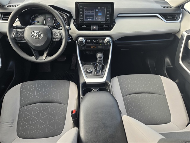 2021 Toyota RAV4 Hybrid XLE photo 11