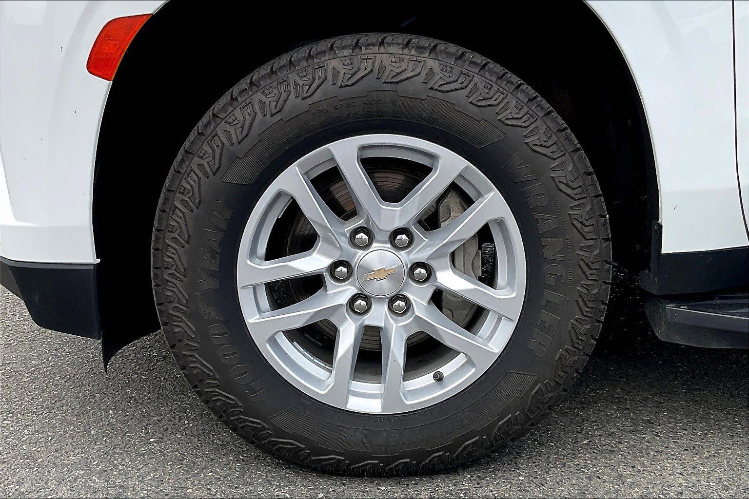 2023 Chevrolet Tahoe LT photo 8