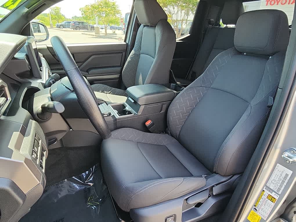 2025 Toyota Tacoma SR5 Double Cab photo 9